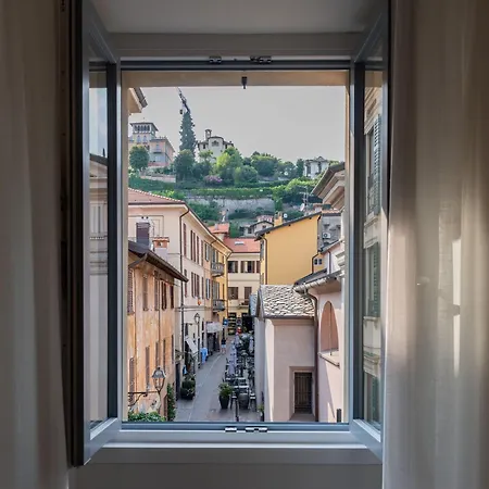 Salvia - By Lovecomo Tatil Evi Menaggio