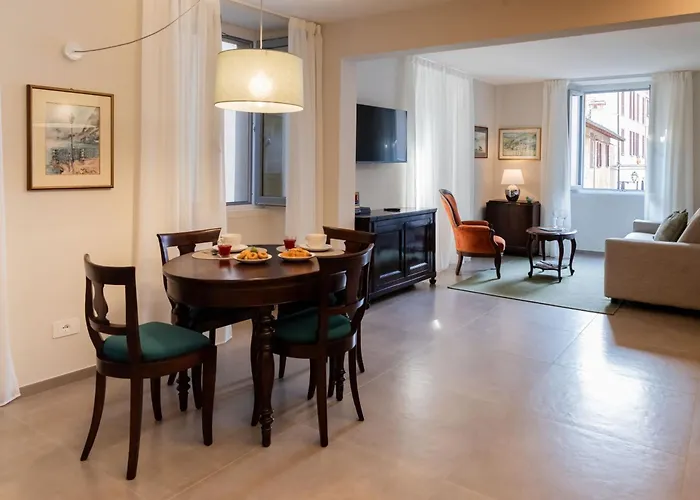 Salvia - By Lovecomo Μενάτζιο